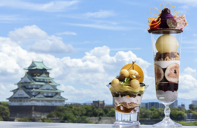 大阪城の絶景と共に楽しむ季節のパフェメニュー