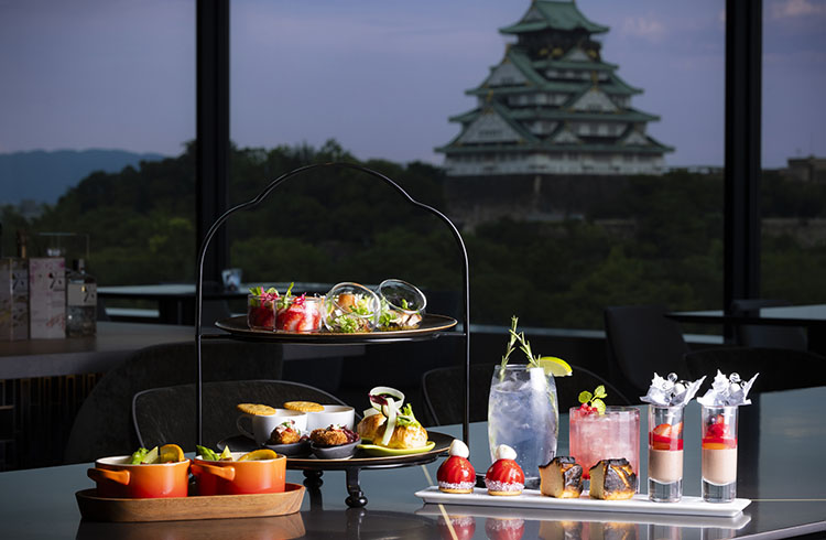 人気のローストビーフや旬のスイーツなどが楽しめる夜限定の「SENイブニングハイティー」